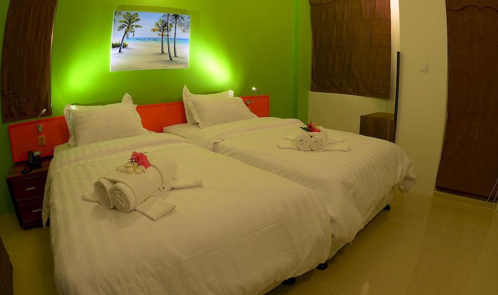 Seahouse Maldives Topdeck Hotel Мале Екстер'єр фото