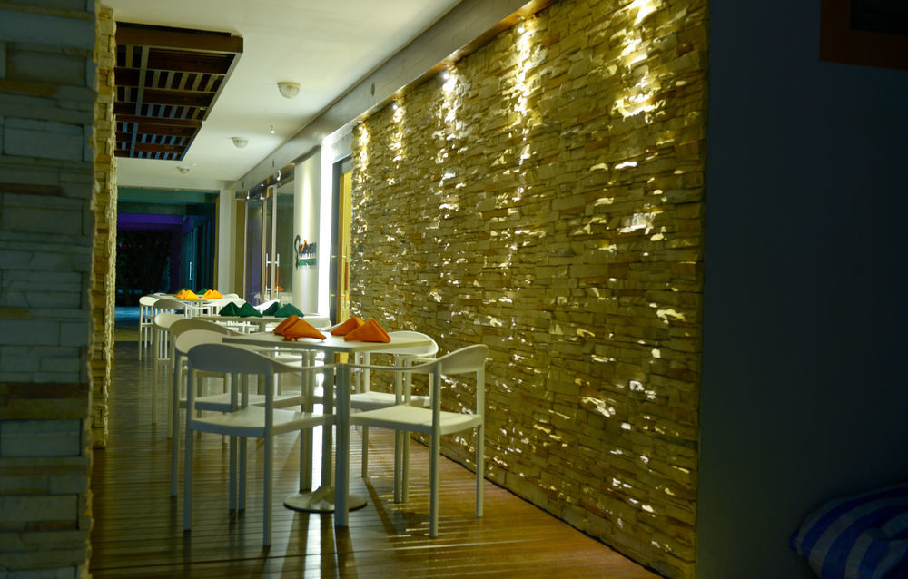 Seahouse Maldives Topdeck Hotel Мале Екстер'єр фото